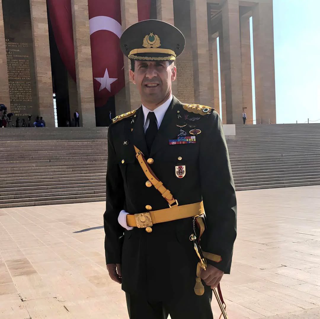 Orkun Özeller: “Kucağımda şehit verdiğim Yüzbaşı Yiğitcan'ın ve şimdi 10 yaşında olan kızı Sare'nin hakkını savunuyorum. Ben Türk ordusunun hakkını savunuyorum.”