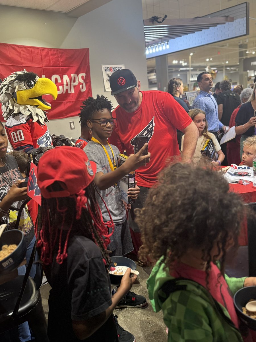 Friends of Fort Dupont Ice Arena tweet media