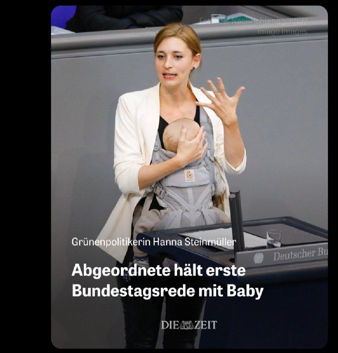 Wenn das eigene EGO so groß ist, dass nur noch zwei klitzekleine Dinge daneben Platz haben, ... Politik und Kinder!?...
Am Ende verkümmern drei !?...