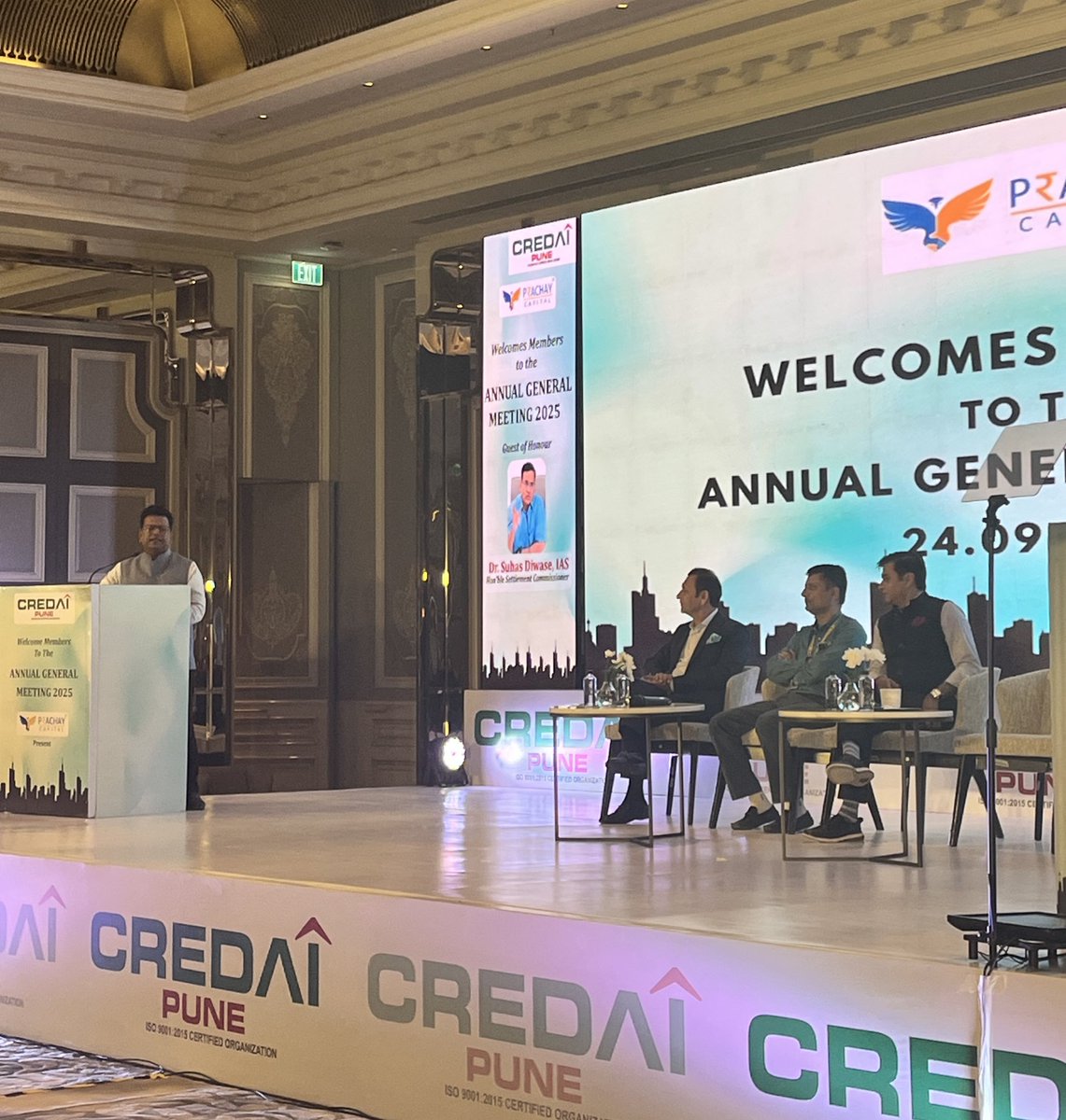 During his address at the CREDAI Pune AGM 2025, Guest of Honour Mr. Naval Kishore Ram, the Hon’ble Municipal Commissioner of Pune, shared his insights on the crucial topics of urban development and planning.