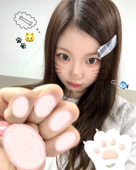 #SAY_SEUNGJOO_HBD

윤승듀 생일축하행 윤승주로 태어나줘서 세마넴에 막내로 데뷔해줘서 너무 고마워💕어느날 깜짝하고 별 처럼 로미에게 나타나준 승주 덕분에 너무 행복한 1년을 보낼 수 있었어 로미와 함께한 승주의 1년도 행복했으면 좋겠다//사랑해!! 

 Q.생일 기념 커버하고 싶은 곡 있어?