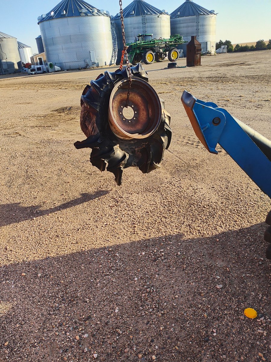 Well this explains the stick pivot.