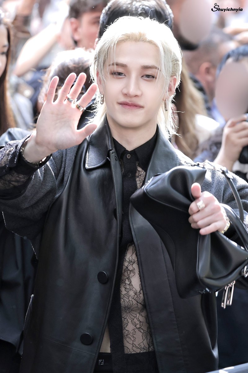 250924

#스트레이키즈 #StrayKids
#방찬 #BangChan
#BANGCHANxMFW25 
#FENDISS26 #BANGCHAN 
<a href="/Fendi/">Fendi</a>