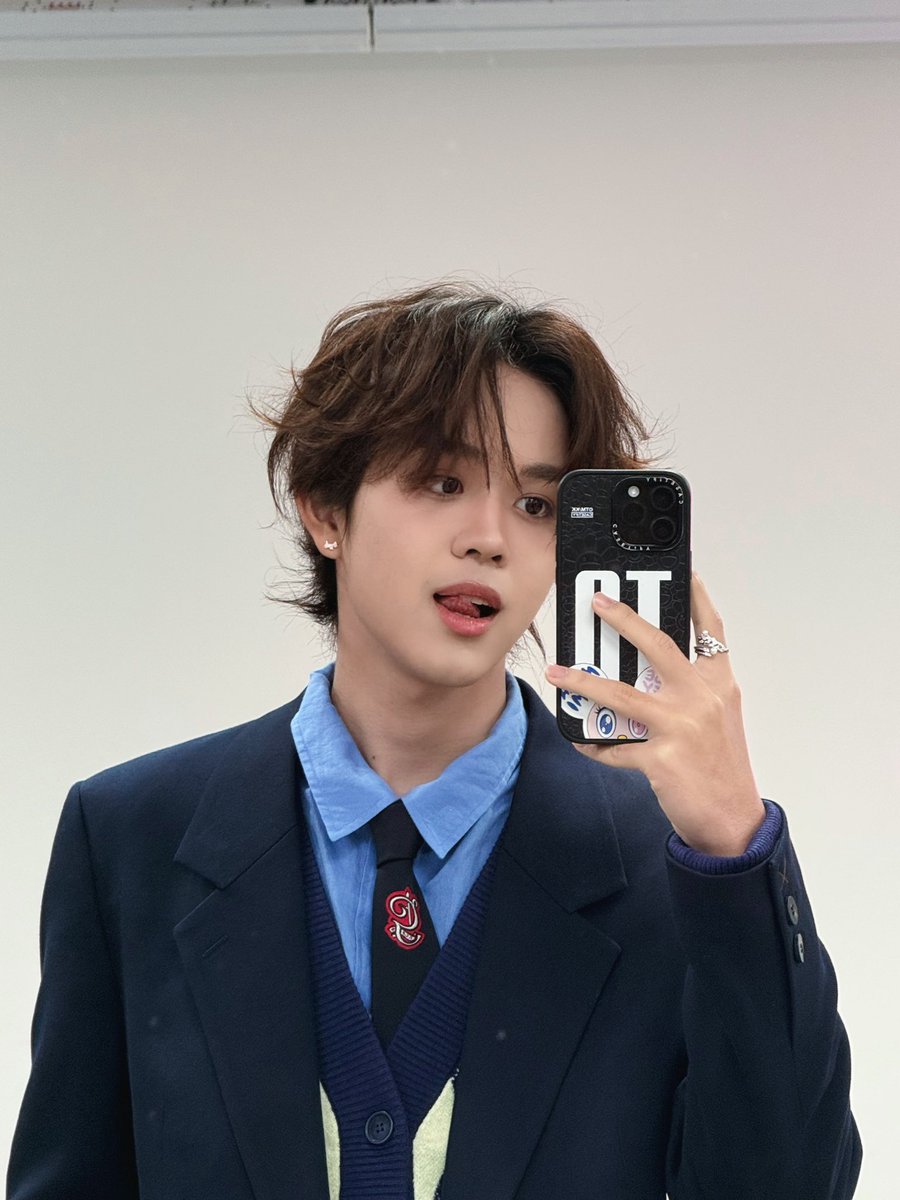 thiothamm's tweet photo. Music student 🎨🎹

#THIOTHAMM 
#NexT1DE_THIO
#NexT1DE https://t.co/WuMYVmxltV