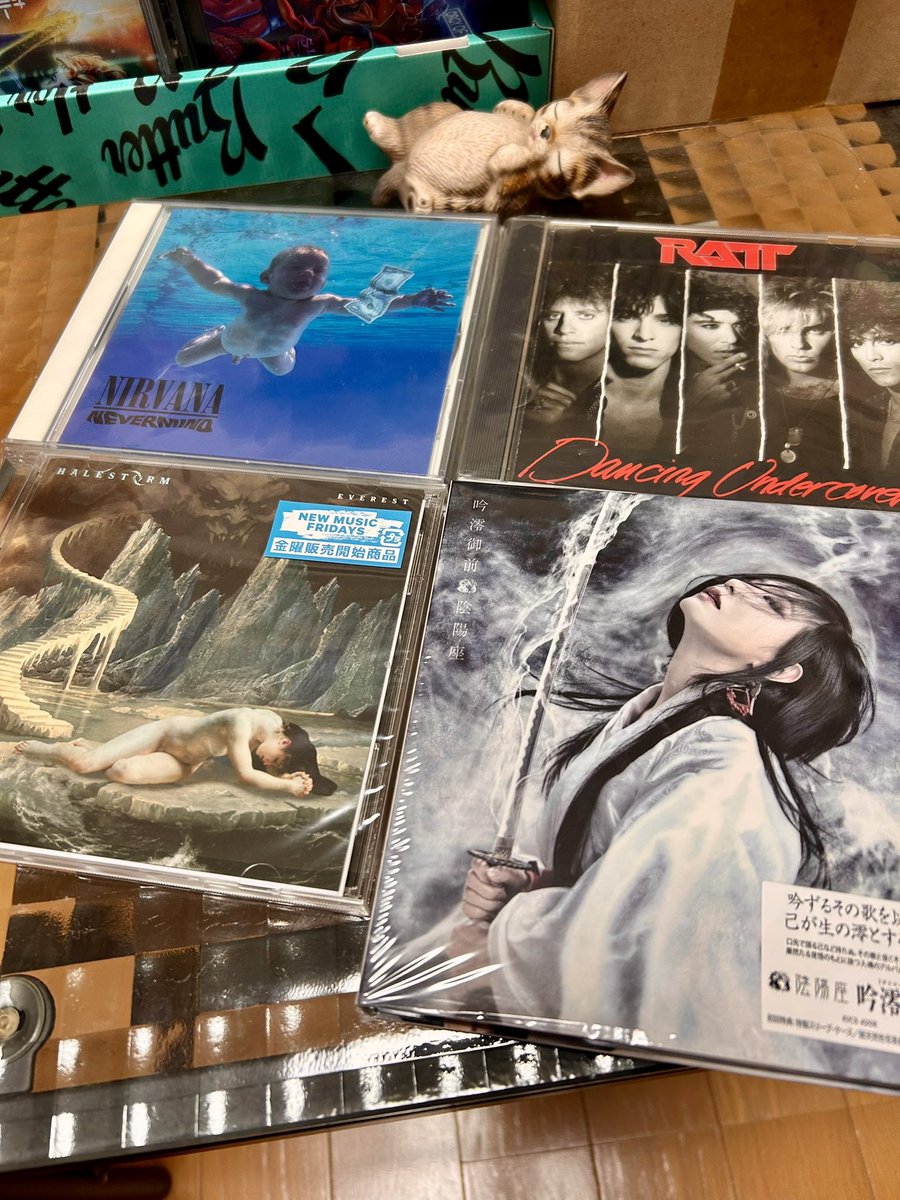 DreamCh24621504's tweet photo. Hi, guys.
How was your day?
I listened to these CDs on September 24th, 2025.

#Nevermind / Nirvana🇺🇸
#DancingUndercover / Ratt🇺🇸

Everest / Halestorm🇺🇸
吟澪御前 / 陰陽座🇯🇵

I accomplished one of mission like scum.😑I'm not so glad. https://t.co/K5RNsrtvx4