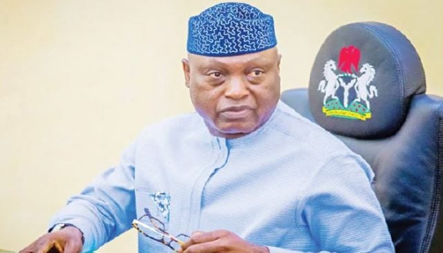 MobilePunch's tweet photo. 𝐄𝐤𝐢𝐭𝐢 𝐜𝐨𝐦𝐦𝐮𝐧𝐢𝐭𝐢𝐞𝐬 𝐮𝐫𝐠𝐞 𝐎𝐲𝐞𝐛𝐚𝐧𝐣𝐢’𝐬 𝐚𝐜𝐭𝐢𝐨𝐧 𝐨𝐧 𝐫𝐨𝐚𝐝, 𝐦𝐮𝐬𝐞𝐮𝐦

https://t.co/MIoxuUAzEo https://t.co/J4n103cLrI