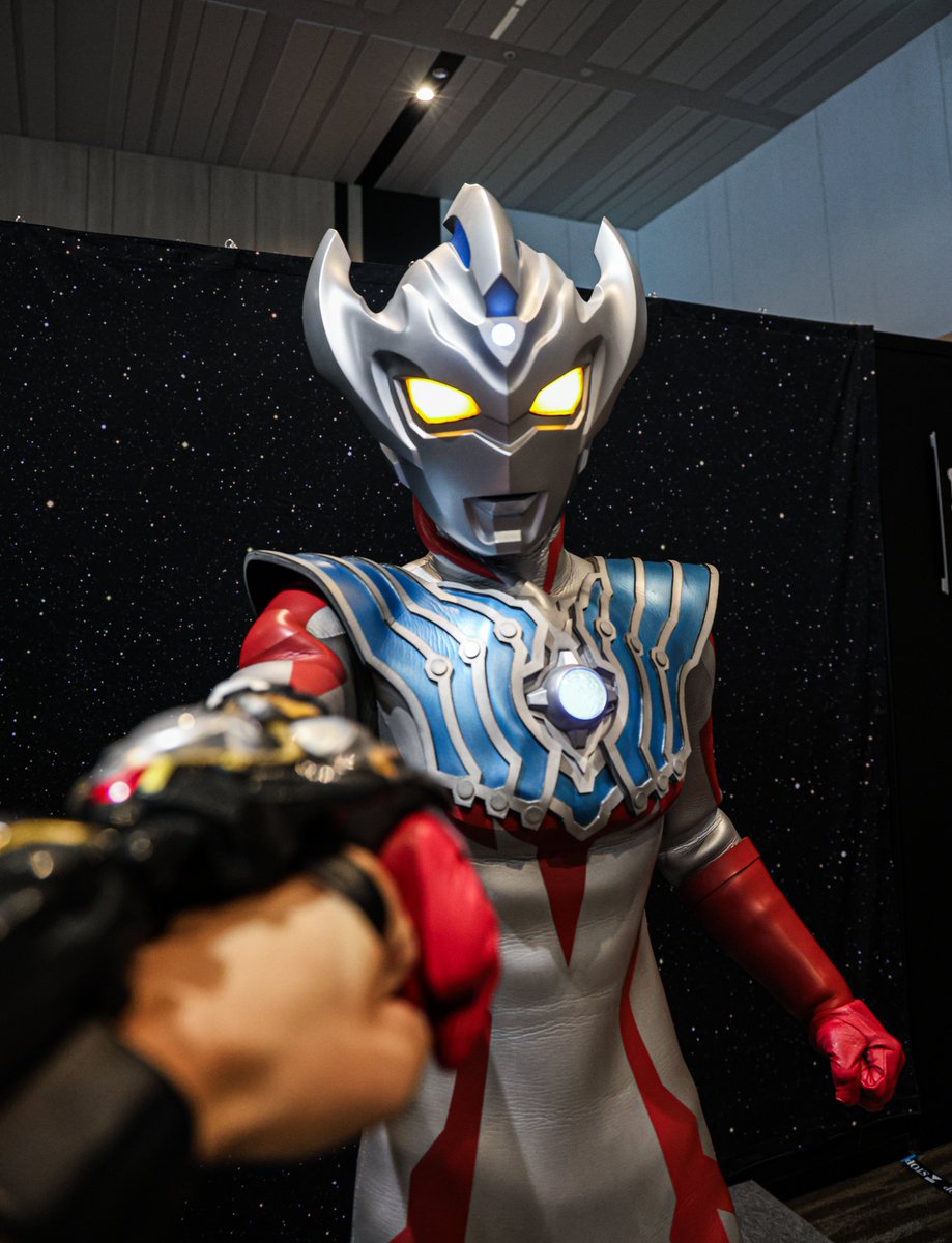 stern_0110's tweet image. #愛用レンズを画像付きで布教する
RF24-105mm F4 L IS USM 所謂小三元レンズ。
とりあえずこれ持っておけばある程度なんとかなるかな~
24mmまで引けるし104まで伸ばせるのでショット、物撮り、コスプレなんでもござれ。