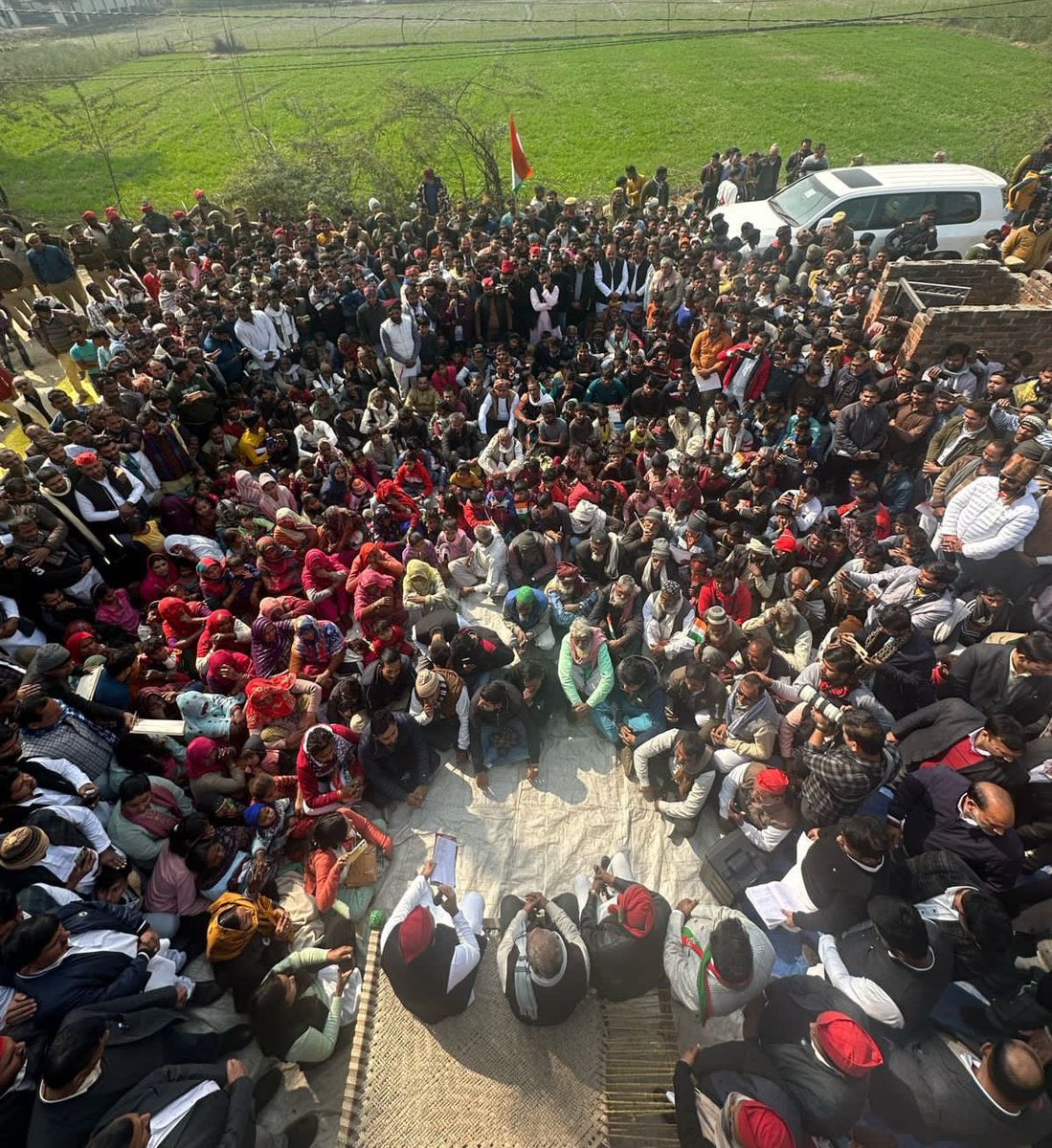 2027 में PDA सरकार 
<a href="/yadavakhilesh/">Akhilesh Yadav</a>