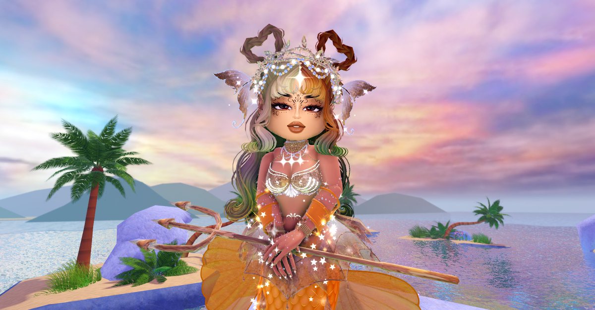 A royale goldfish mermaid ✨

#royalehigh #rhtc #rh
<a href="/RoyaleHighValks/">Royale High ✨</a>