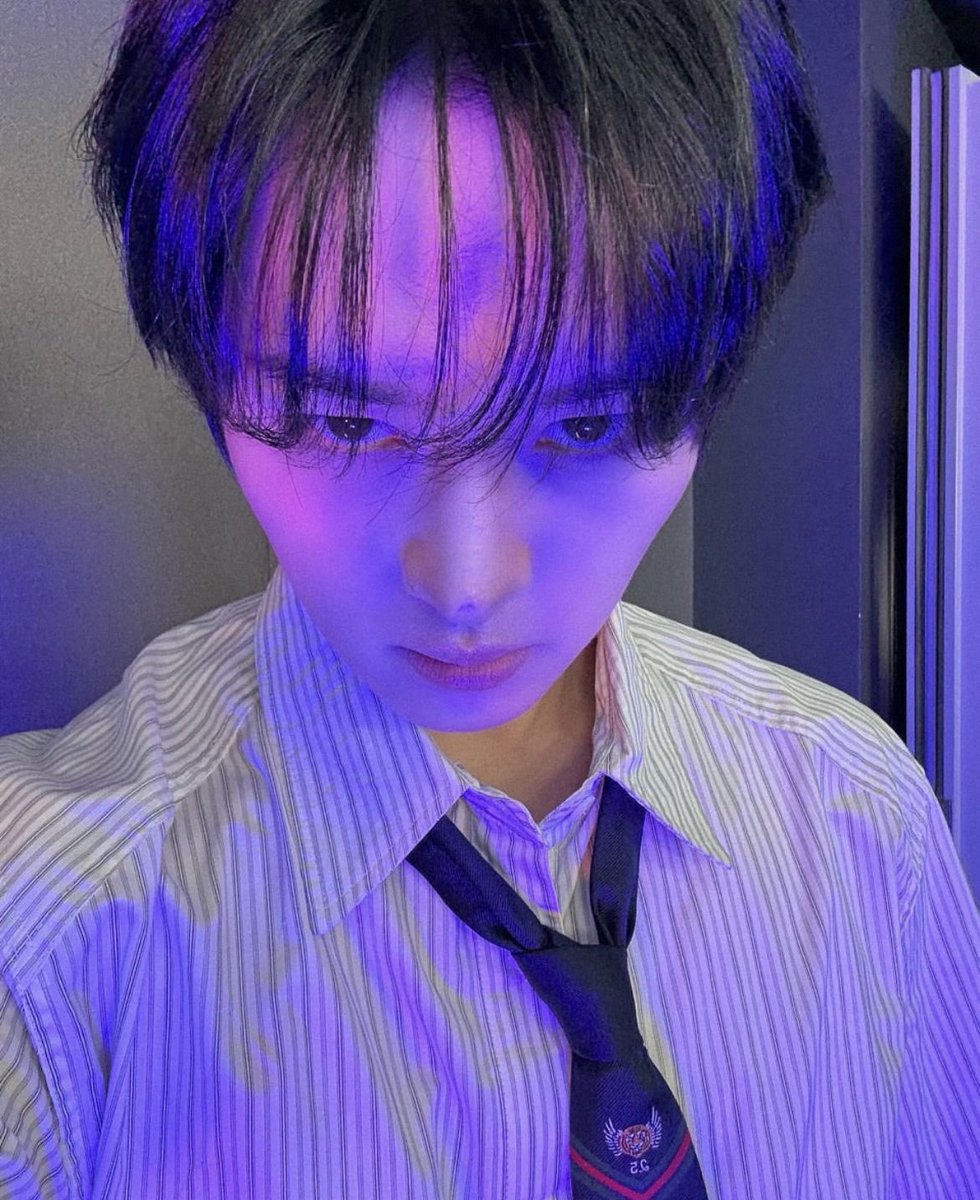 juleeaaaaaaaa's tweet photo. Silly bf x hot gf

[#SSD #StayBeautiful #stayselcaday #Leeknow #리노 #StrayKids #스트레이키즈 @Stray_Kids ] https://t.co/cxYgPeQGbM