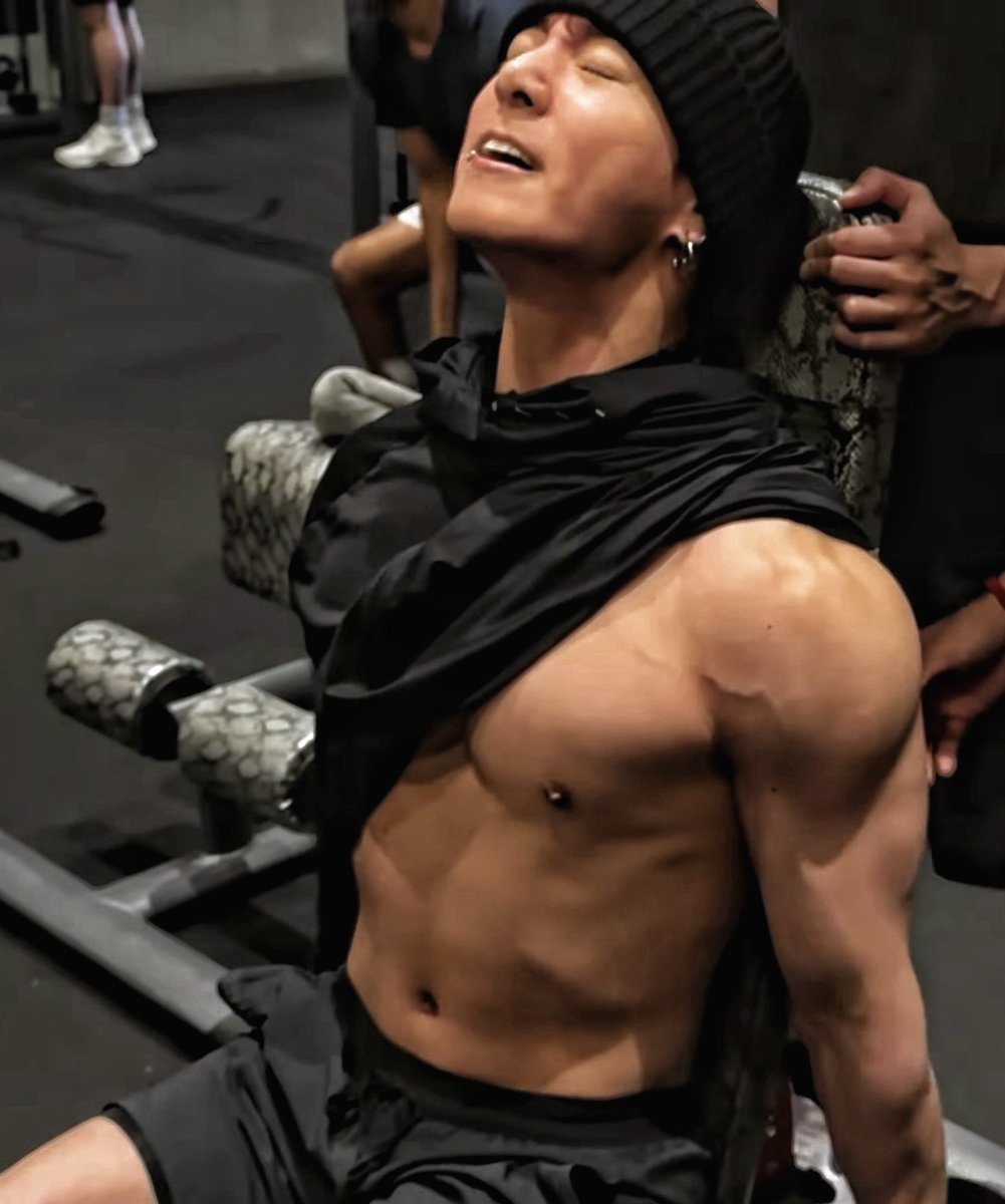 jeonsfairyy's tweet image. oh jeon jungkook. 😵‍💫