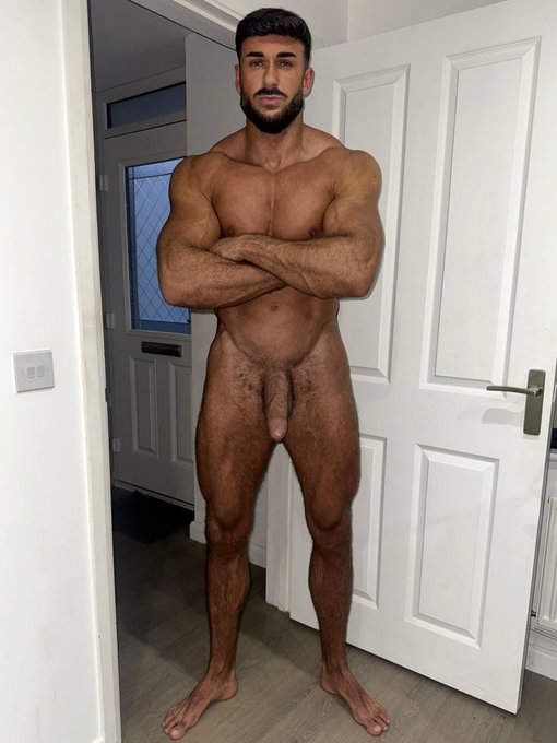 Chudai https://t.co/ognFYZrOTy