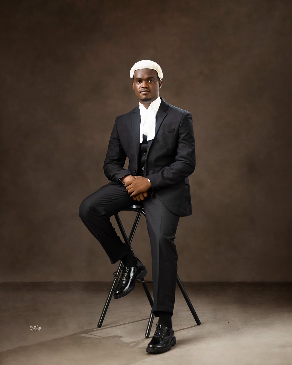 AOSANNII's tweet image. Alhamdulillahi today is my call to bar ceremony 

Which of God’s favour will I deny : NONE!!!

RE INTRODUCING: 

A. O. SANNI ESQ, LL.B (HONS), B.L, AICMC

(BARRISTER AND SOLICITOR  OF THE SUPREME COURT OF NIGERIA)
