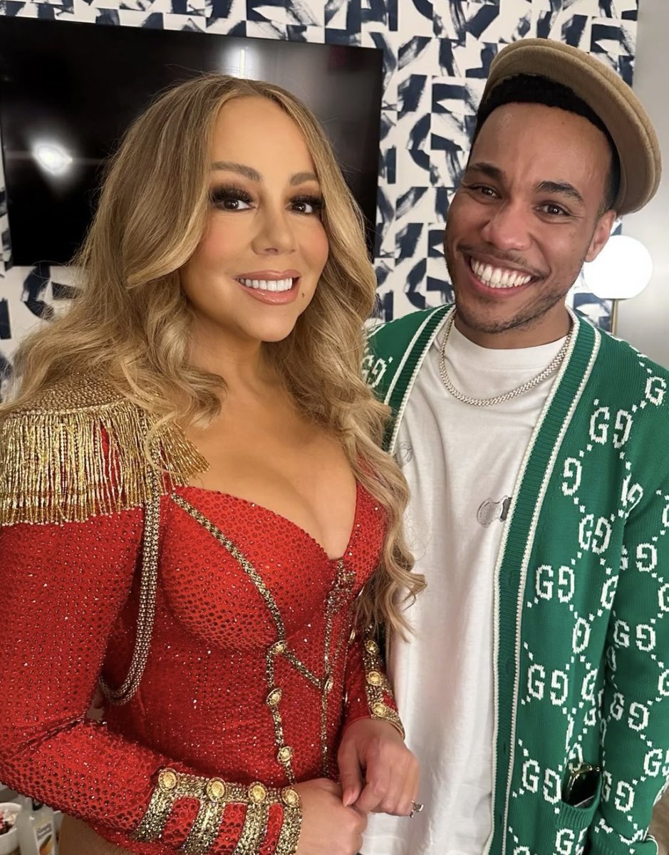 Mariah Carey seemingly confirms she is dating Anderson .Paak, talking to CBS Mornings about spending last Christmas in Aspen with him:

“Well they better know that it's something special if it's Christmas. He enjoyed it—[did you enjoy it?]—I did! There was a hot tub there, it was