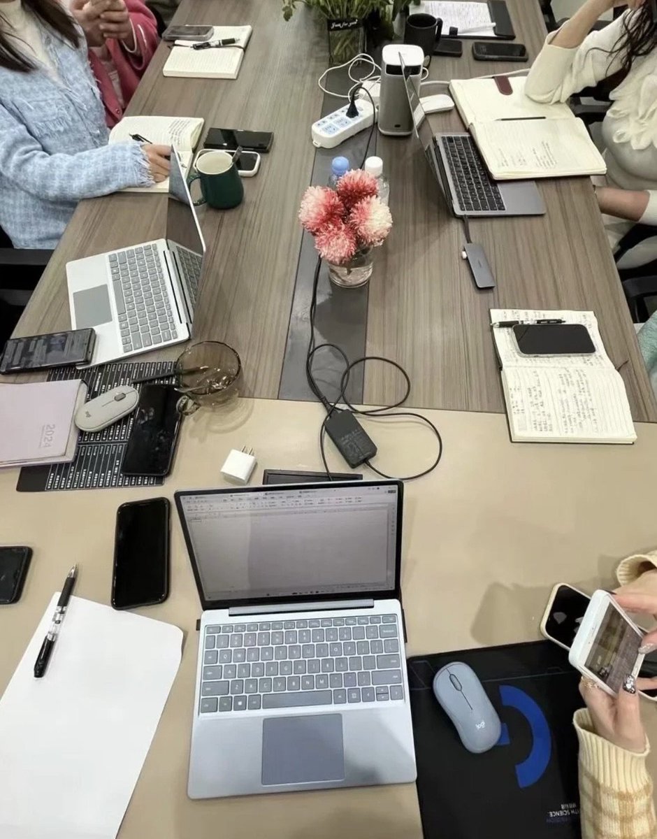 Nina227477788's tweet image. I&apos;ve been doing a lot of business lately.
I have a lot of things to do
I&apos;ve gained a lot from exchanging ideas with my sisters every day.
Maybe each learning and growth is a breakthrough
#workroutine #meetings #medical #americana #aesthetics