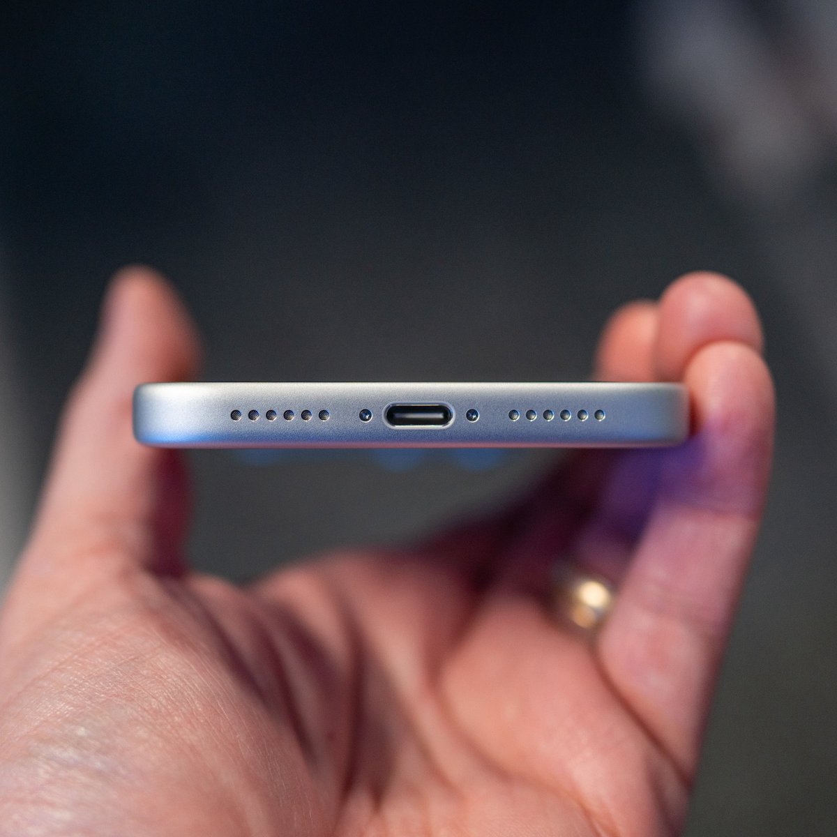 Yes, iPhone 17 Pro Max is thick, heavy, and a brute compared to iPhone Air…but honestly, I love it