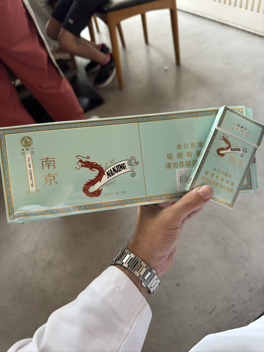 once you try chinese cigarettes you would never want to have it any other way

not endorsing smoking here though 🤷‍♂️