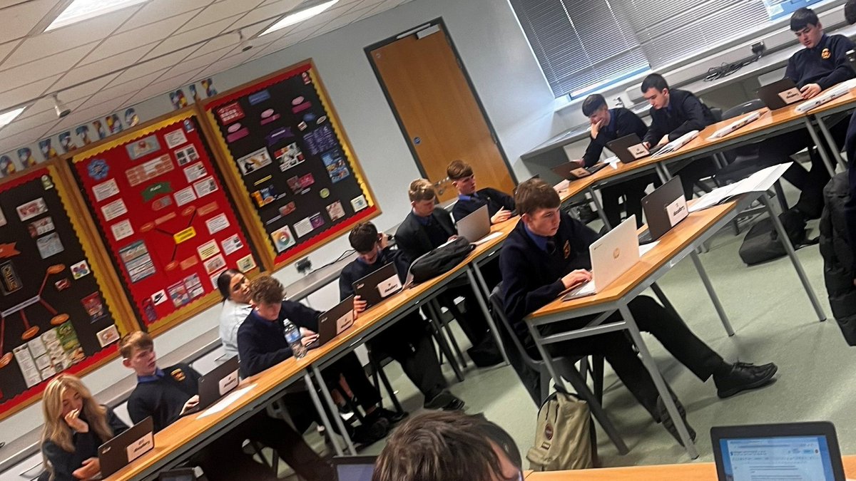 lasallebelfast's tweet image. This week in Business Studies, Yr 13 students have started to work on their first assignment for their CTECH Business Studies qualification. Students have been applying their knowledge of business ownership to Coca-Cola and other franchises.
#OwnershipStructures #makingconnection