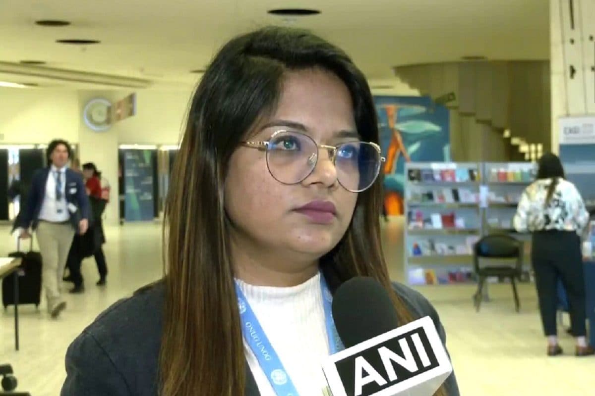 ये चंद्रशेखर आजाद रावण है। 

मायावती के बाद दलित समाज का उभरता हुआ नेता,

चंद्रशेखर ने अपनी मेहनत की दम पर पहचान बनाई और नगीना लोकसभा से निर्दलीय चुनाव जीतकर संसद पहुंचे। 

सूत्रों के मुताबिक चंद्रशेखर की बढ़ती लोकप्रियता से घबराई बीजेपी ने उनका राजनैतिक कैरियर खत्म करने लिए