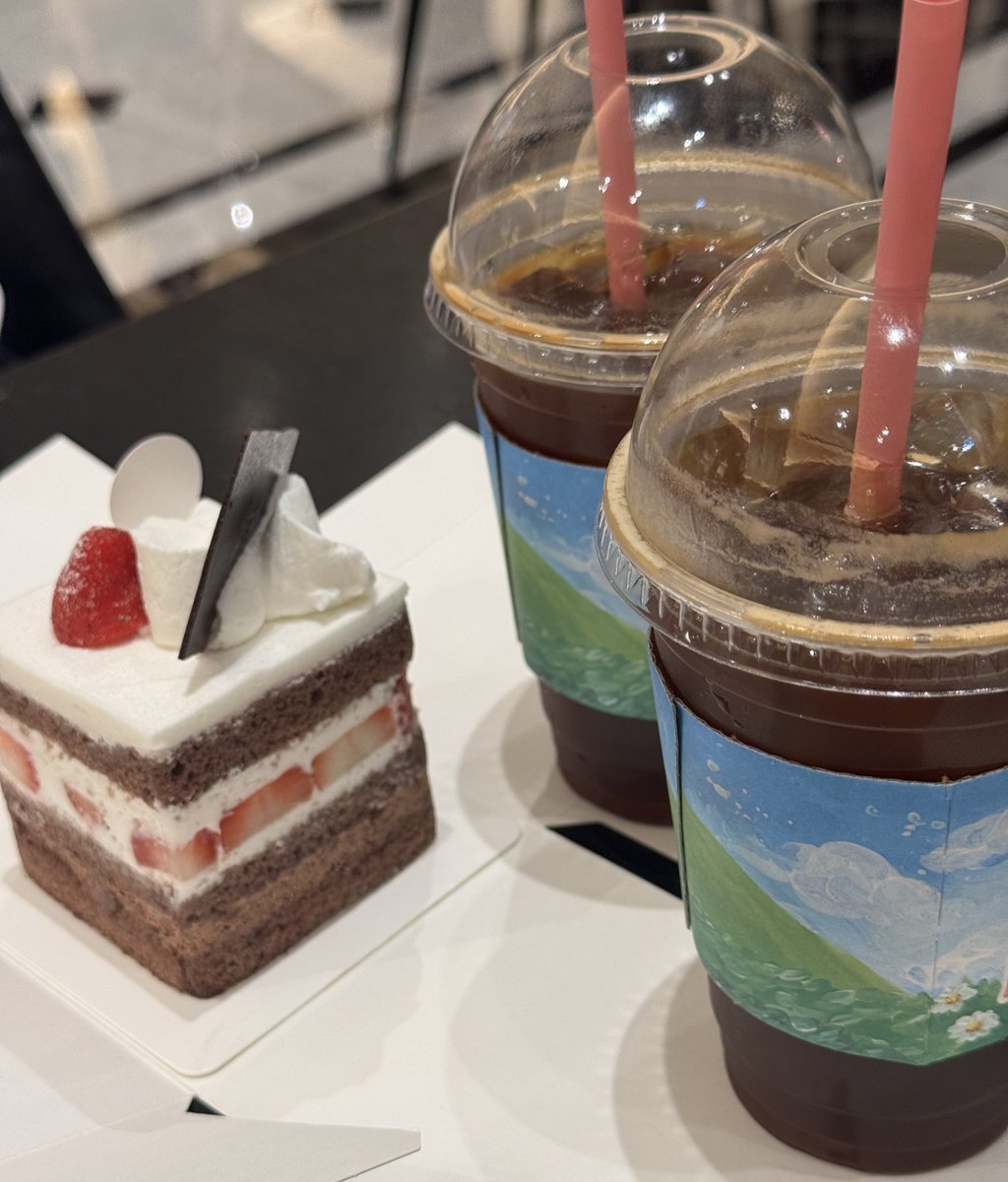 monu_mbb's tweet image. #올드보이몬베베

내가 좋아하는 것슨 연어덮밥..!!
연어, 육회 들어가는 비빔밥이면 그냥 환장하는데 덮밥 먹꼬 케끄에 아샷추 한 잔까지 찌끄리면 
하 극락가여 🤎