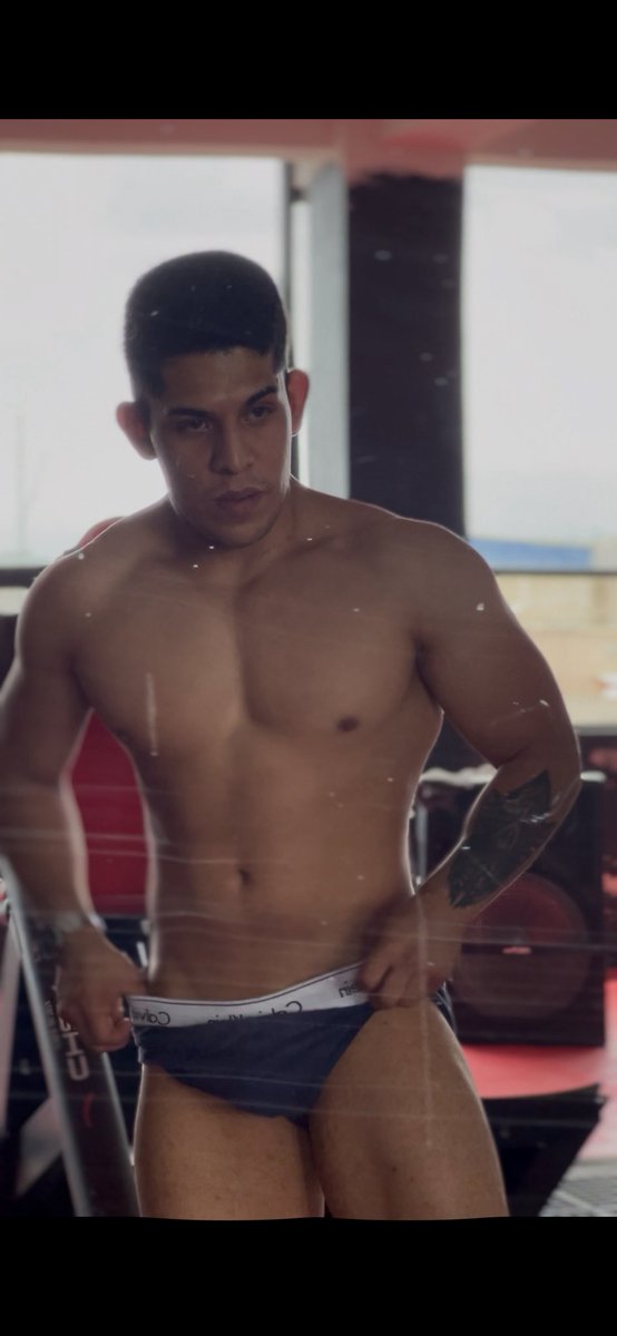 Buen día , ☀️ listo para dar servicio nnes 
Info por dm 

Promo de Telegram 500x2 meses contenido diario o 400 por mes