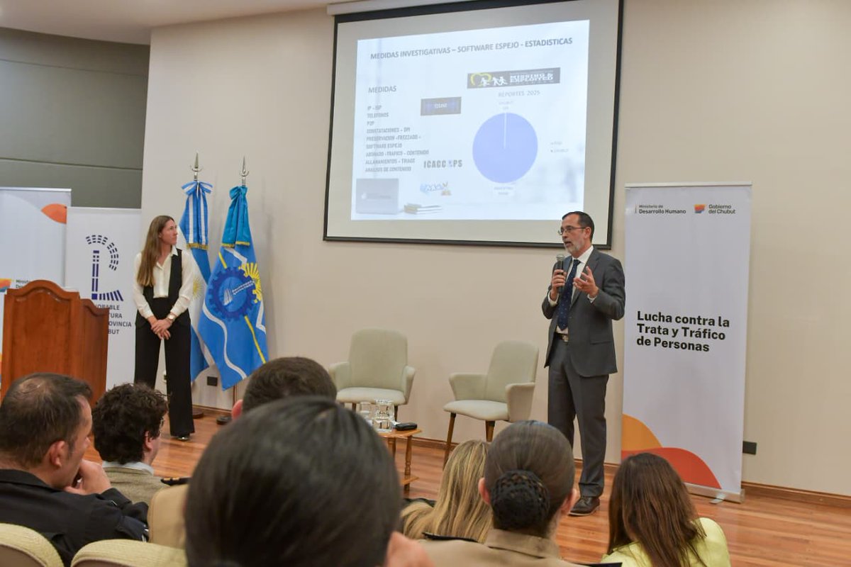 MpfRawson's tweet photo. Jornada Provincial sobre Trata y Tráfico de Personas: el Ministerio Público Fiscal puso el foco en la investigación digital https://t.co/6EUsgAvO02 https://t.co/a9SEfcNSlG