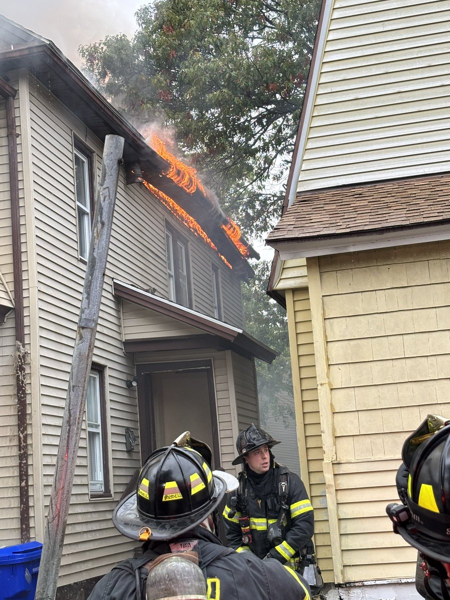 Recall is in 180 Bloomfield St. fire has been extinguished there are no reported injuries no occupants have been displaced home was vacant. Springfield Arson And Bomb Squad is investigating.