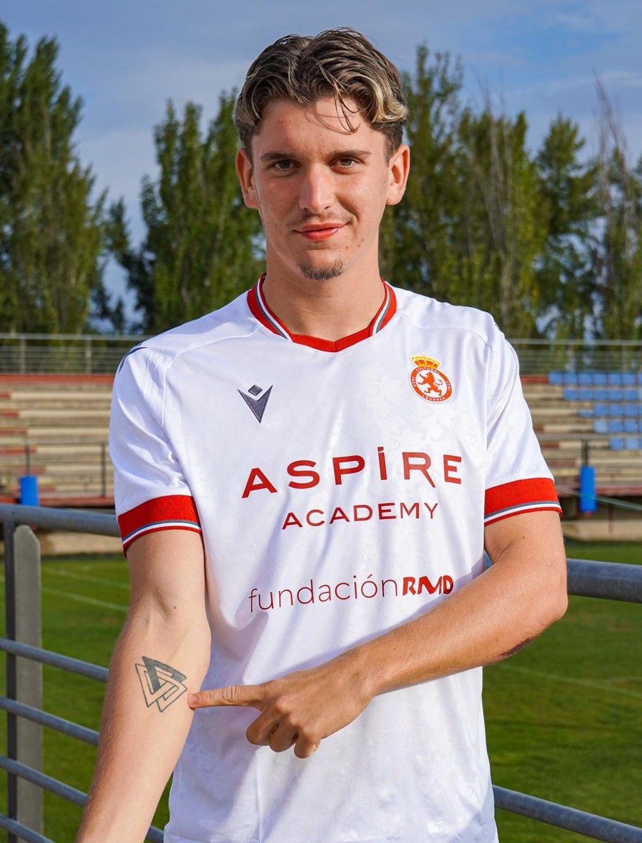Liga Hypermotion

El central lorquino Mario Aznar hará su debut con primer equipo (45’) en el cuadrangular que disputará la CyD Leonesa en la tarde de hoy frente a Ourense CF, Zamora CF y SD Ponferradina. 3 partidos jugándolo todo con el filial
