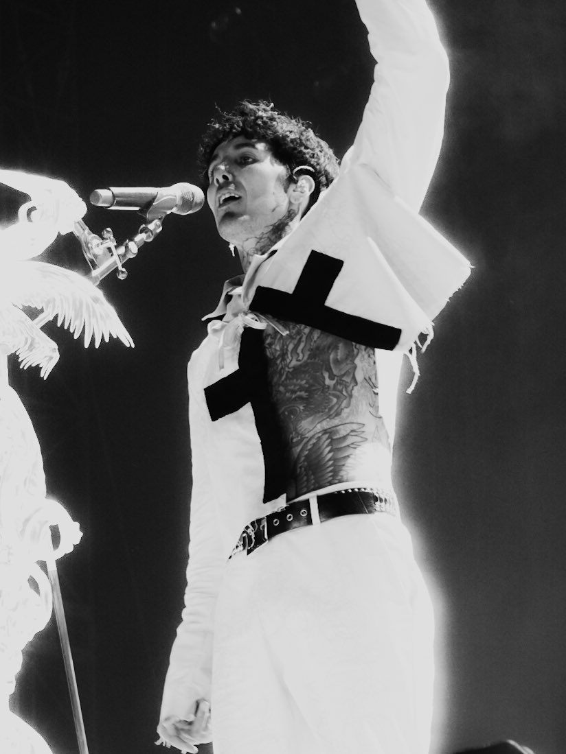 oli at louder than life !!!!!!!!