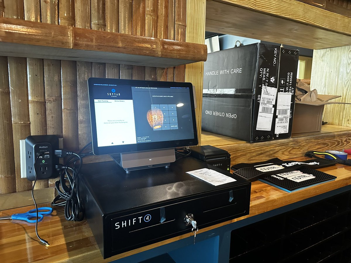Longboards in Williamsburg has joined the <a href="/Shift4/">Shift4</a> team!  Just finished installing <a href="/SkyTabPOS/">SkyTab</a> in their new location on Richmond Rd.! Set to open in 2 weeks, their menu looks delicious! Go by and check them out!
#TeamFOUR #SkyTab