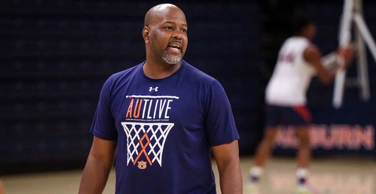 Fran Fraschilla (@franfraschilla) on Twitter photo Congrats to one of my favorite former players (and former <a href="/NBA/">NBA</a> player) Ira Bowman on his promotion to Associate Head Coach at <a href="/AuburnMBB/">Auburn Basketball</a>. He’ll be a head coach very soon. <a href="/SEC/">Southeastern Conference</a> Congrats to one of my favorite former players (and former <a href="/NBA/">NBA</a> player) Ira Bowman on his promotion to Associate Head Coach at <a href="/AuburnMBB/">Auburn Basketball</a>. He’ll be a head coach very soon. <a href="/SEC/">Southeastern Conference</a>
