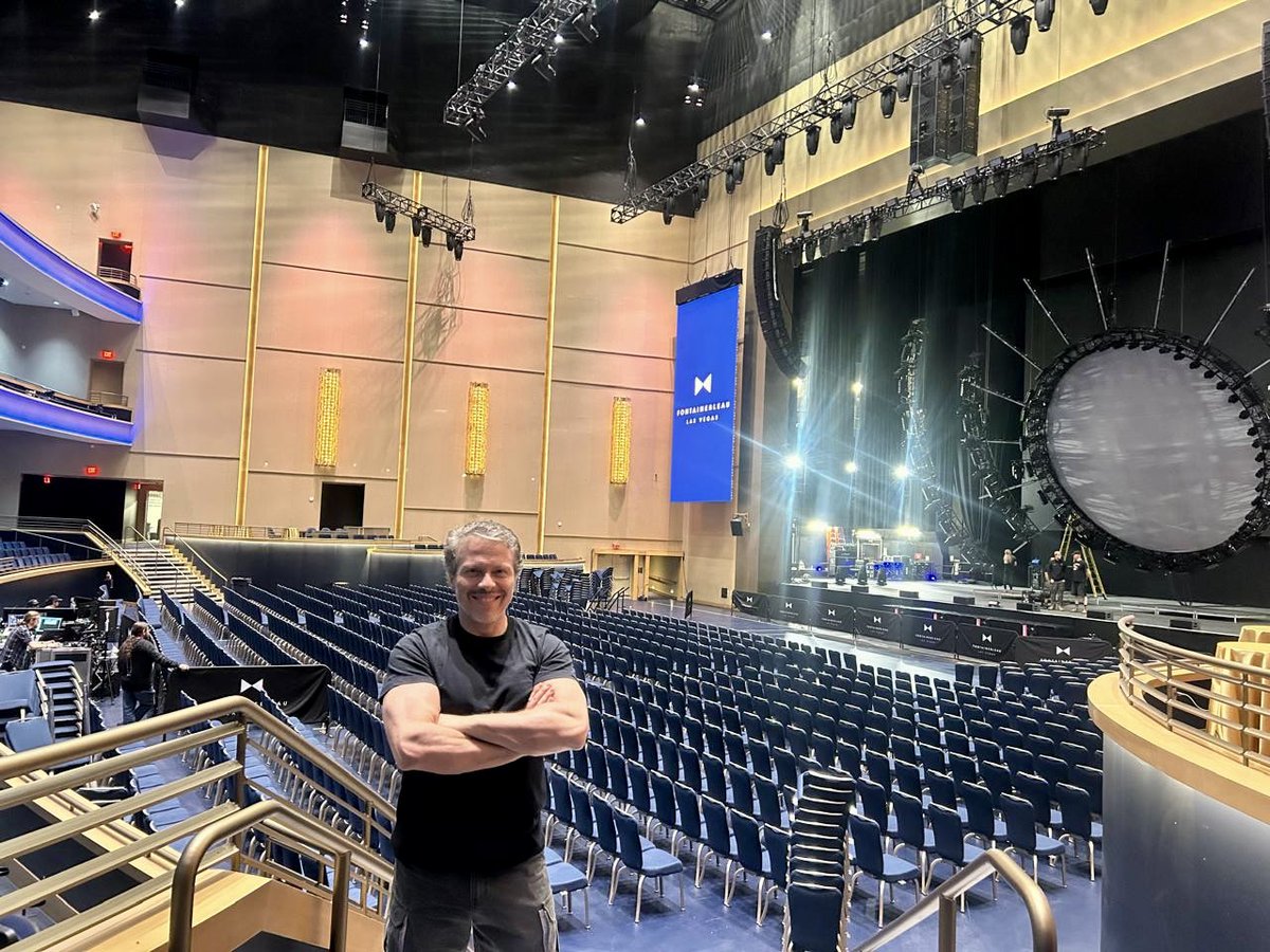 En este lugar unos cuantos afortunados seremos testigos del regreso de uno de los grupos más sofisticados de la historia del Rock. Las letras de sus canciones están inspiradas en un método terapéutico para curar traumas de la infancia y vivir en plenitud. ¿A qué banda me refiero?