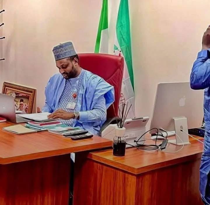 MADUJR01's tweet image. #BIGNEWS: Senator Lawal Adamu Usman, representing Kaduna Central, has formally defected from the PDP to join the ADC. By the time the Senate resumes its next plenary, the ADC will have at least 10 Senators.
