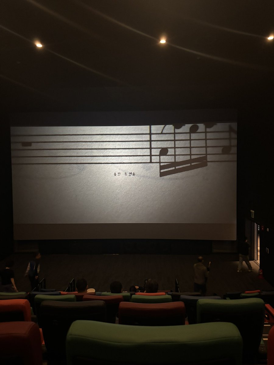 pogsdiary's tweet image. 