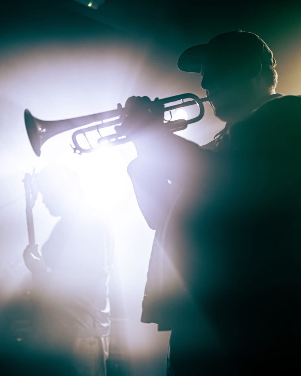 Pink Mist tweet media