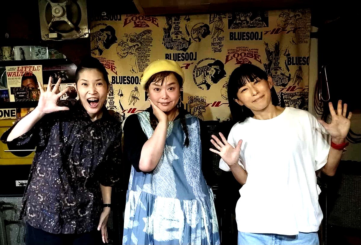 【公式】一二三 礼 /Rei Hifumi (@kf_1230) on Twitter photo 9/21、夜、大阪・豊中市「LOOSE」さん。
ありがとうございました! 9/21、夜、大阪・豊中市「LOOSE」さん。
ありがとうございました!