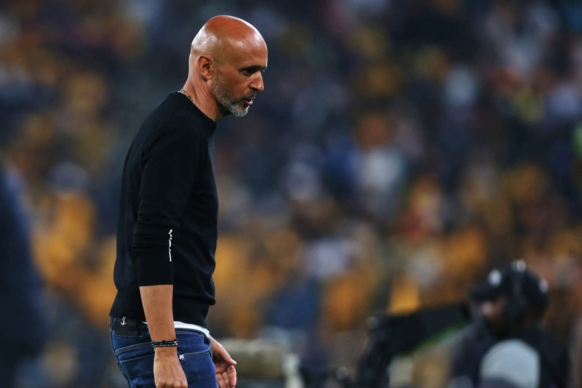 Fu*k Cardoso
Fu*k Fleming berg
Fu*k Hlopie
Fu*k Steve

>> G Mashego >>>>