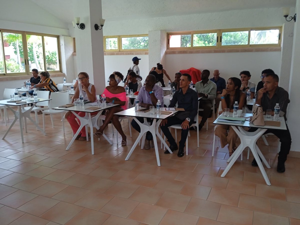 Comienza en #Cárdenas el Taller Mejora de la eficiencia energética y la resiliencia climática en Barrios y comunidades de Cuba con la presencia de especialistas del #INOTU  #INOTUMatanzas auspiciado por #ONUHabitat
