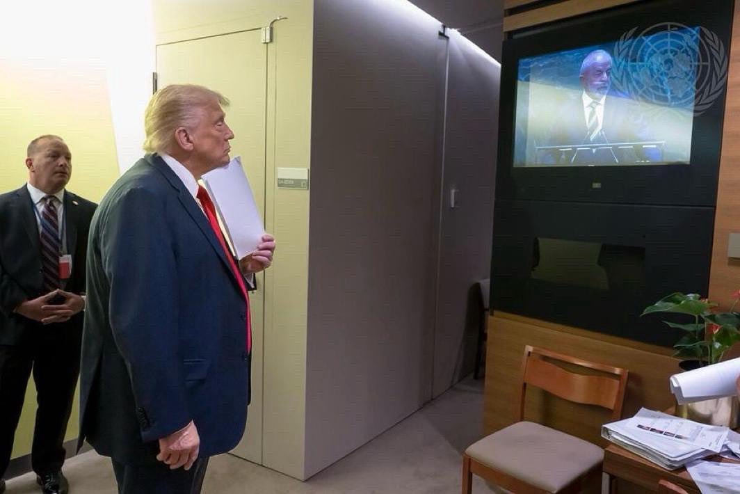 A esquerda está acostumada a radicalizar sozinha, porque eles criam um ambiente que inibe os “_sensatos_” reagirem, dando somente a eles o direito de radicalizar

 Até a chegada do presidente conservador dos Estados Unidos, Donald Trump, que já está mostrando aos radicais da