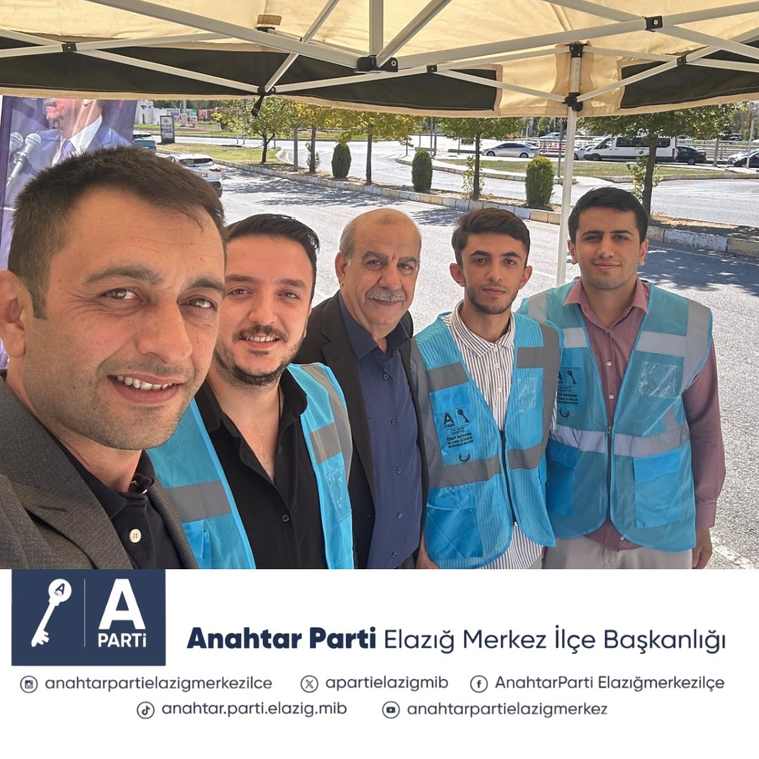 Anahtar Parti Merkez İlçe Başkanlığı olarak, Fırat Üniversitesi girişinde kurulan Anahtar Parti Elazığ Gençlik Kolları standını ziyaret ettik.Gençliğin heyecanını ve kararlılığını sahada görmek bizlere güç verdi. <a href="/anahtarparti/">Anahtar Parti</a>
<a href="/yavuzagiraliog/">Yavuz Ağıralioğlu</a> <a href="/anahtarparti/">Anahtar Parti</a> <a href="/kursadcoskun/">Kürşat Coşkun</a>