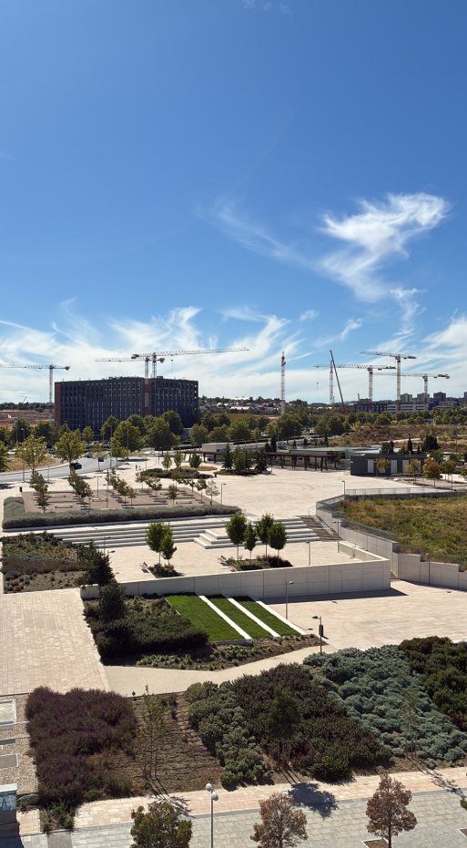 HilosValdebebas's tweet photo. ⁉️❔¿Qué echáis en falta en estas 2 imágenes? Prueba de agudeza visual...
#OctoberIsComing https://t.co/9ctjc1hq2q