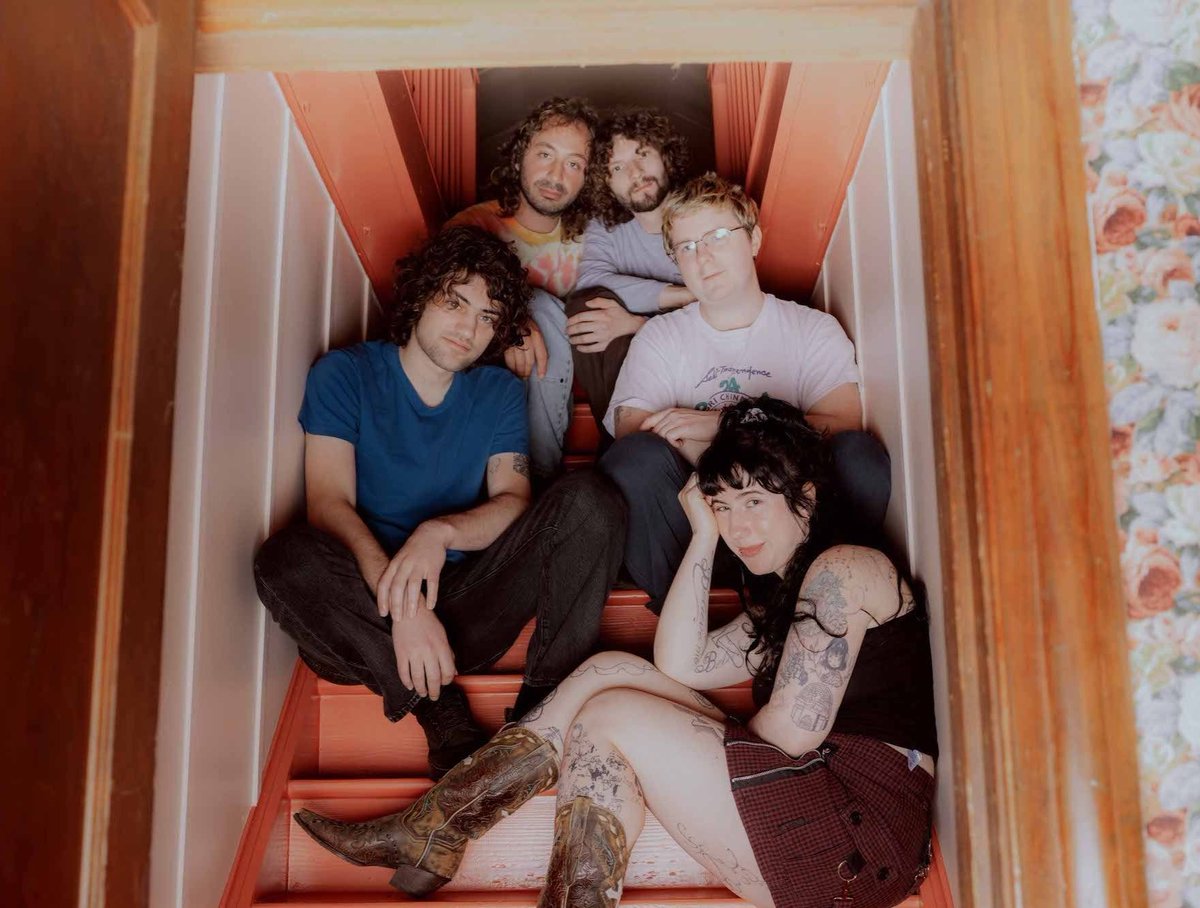 “Bleeds” is <a href="/Wednesday_Band_/">Wednesday</a>  at their most honest and unflinching. In my review for The High Note, I dig into the heartbreak, noise and Southern gothic stories that make it their strongest record yet.
👉 Read it now: highnoteblog.com