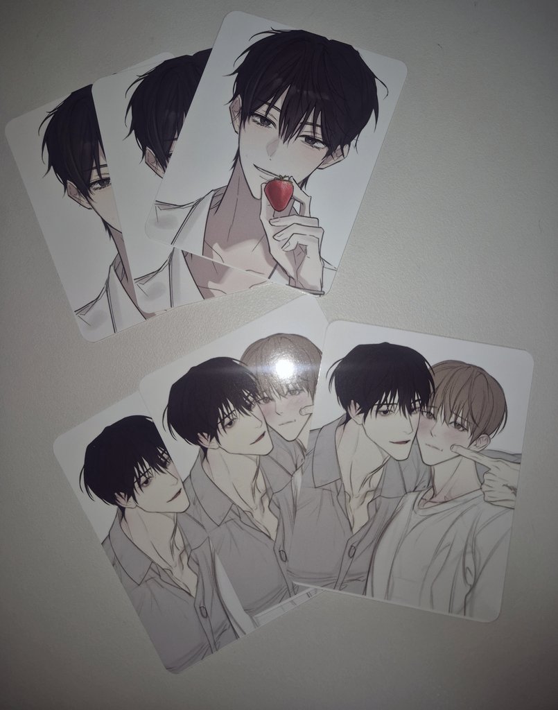 #논제로섬
#RT
🍫이 트윗을 rt 해주신 분들 중 세 분을 뽑아 사진 속 포카를 보내드립니다..🩷🍫

🫶🏻 당첨되신 분께 논제로섬 소장 및 별점 인증받습니다
🫶🏻트친 한정 X
🫶🏻배송비 부담 가능하신 분만!

*일반 포카 사이즈 아니고 70X90사이즈입니다!*