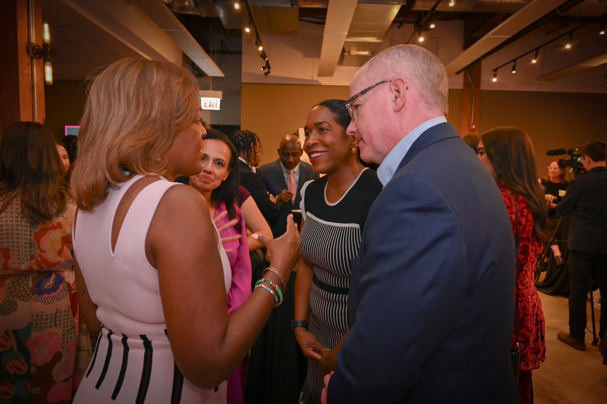 Juliana Stratton tweet media