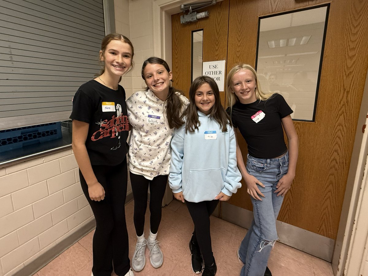 north_hills's tweet photo. A name tag makes it MUCH easier to say "hello!" 🤗 Tuesday was "Hey Day!" at @NorthHillsMS for #StartWithHello Week! #startwithhelloweek #nhproud https://t.co/YqCFyD1cQz