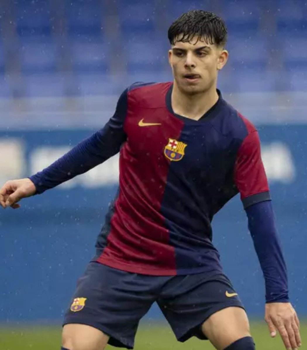 TargetScouting_'s tweet photo. For this match report, @Danroymiguel analysed Xavi Espart (RB, '07, 🇪🇸) in Barça Atlètic's 4-0 win over Castellón B. Read about the promising fullback's performance below: https://t.co/s3mAzBcDzZ