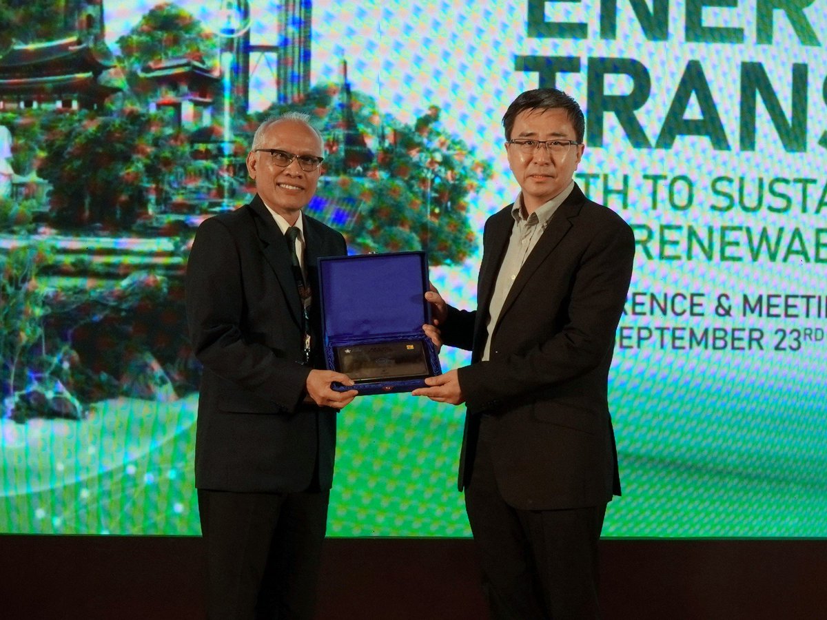 PLPID's tweet image. Terima kasih, rekan-rekan, atas semangat dan kehadiran yang luar biasa untuk datang di booth kami.

Kami informasikan besok kami Masih disini. Sampai Kamis, 25 September 2025
Ayodya Hotel, Bali, Indonesia.

#PLPID #PLP #PLPIndonesia #event #listrik #Energy #training