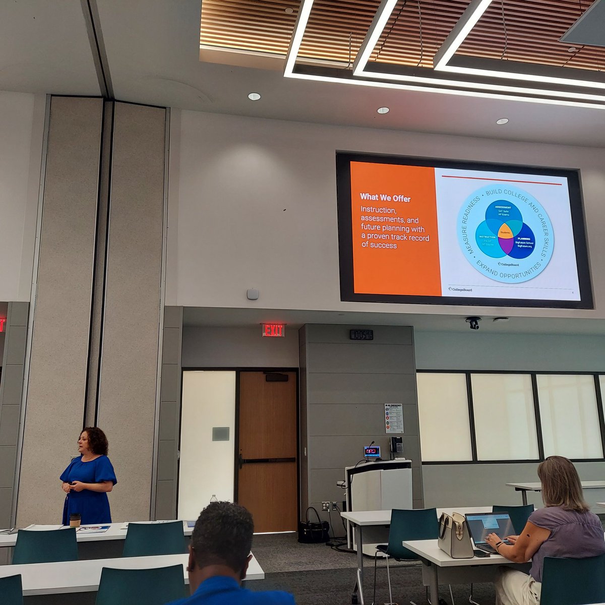 ElsikNGCRams's tweet image. @AliefCounseling High School Counselors attending Fall @CollegeBoard Workshop @Region4ESC learning recent updates to supporting our students' goals! #oneteam #onegoal #samevision @AliefISD