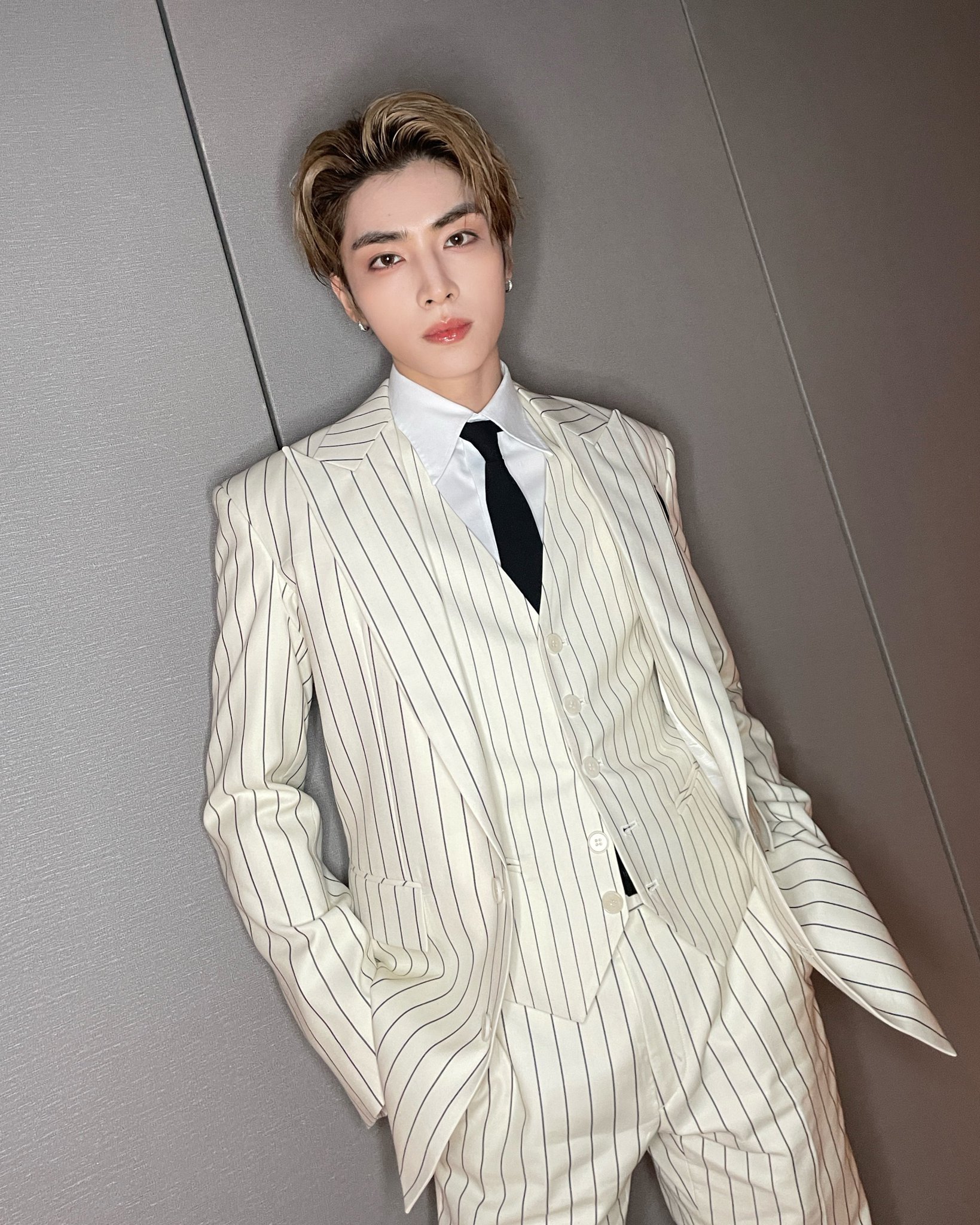 WayV solo テン 中華 中国 一直娱 yizhiyu 2枚セット txj 🌷 XIAOJUN x JUDYDOLL on X: 