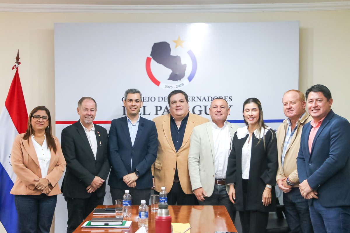 Con los colegas Gobernadores participamos de la Sesión Ordinaria del Consejo de Gobernadores, abordando temas claves para el desarrollo de nuestros departamentos, con la presencia del Dr. Juan José Galeano, Ministro Asesor de la Presidencia. 🇵🇾

⬇️